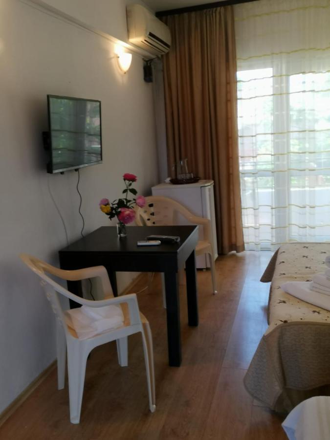 Vila Alphecca Костинешти Экстерьер фото